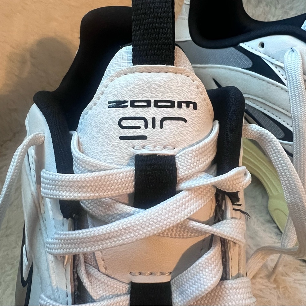 Nike Zoom Air Fire - Particle Grey/Photon Dust - Size 10 (W)
